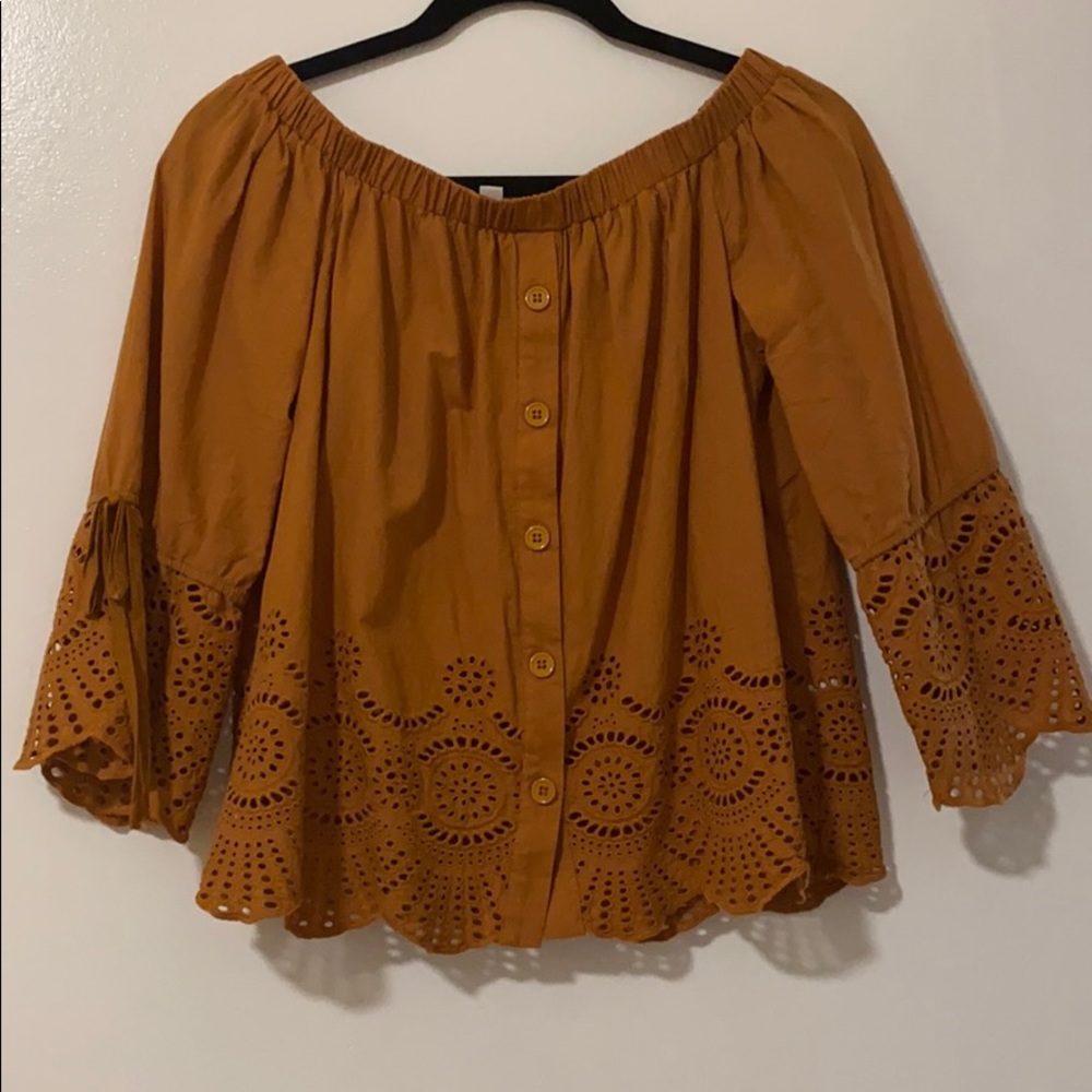 Women’s burnt orange off shoulder top